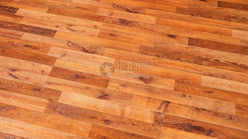 卧室门选烤漆还是实木？先看隔音和环保